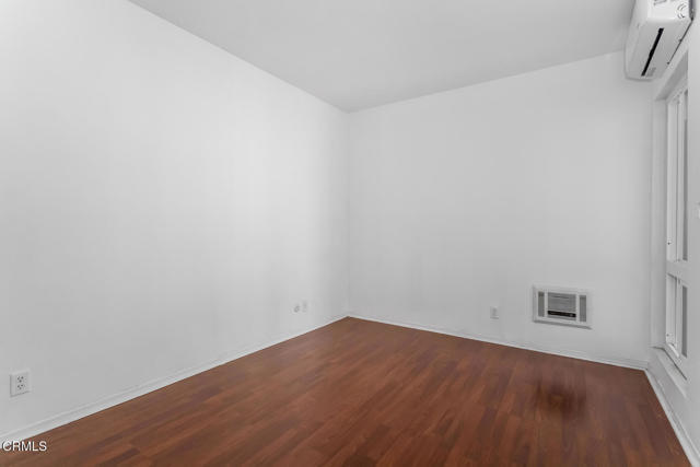 Building Photo - 355 S Los Robles Ave