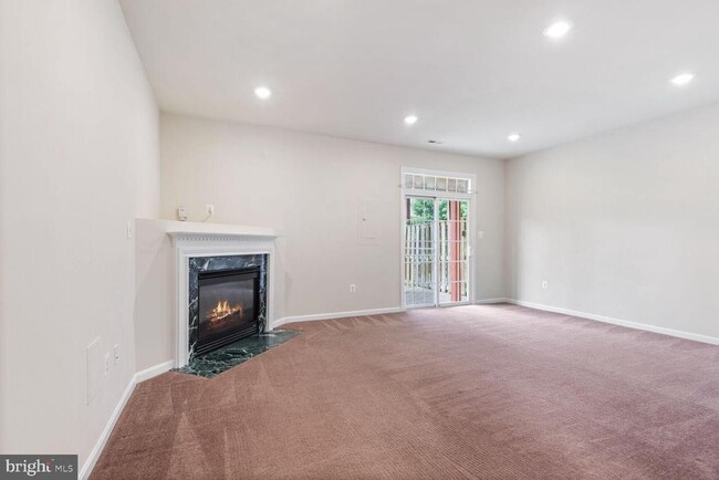 Building Photo - 24707 Kings Canyon Square