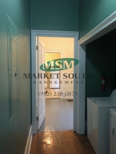 Building Photo - 308 E Waldburg St