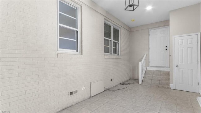 Building Photo - 1500 Wool Ave