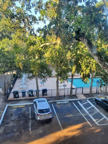 Building Photo - 6700 Cypress Rd