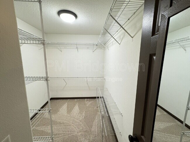 Building Photo - 3614 SE Trellis Pl