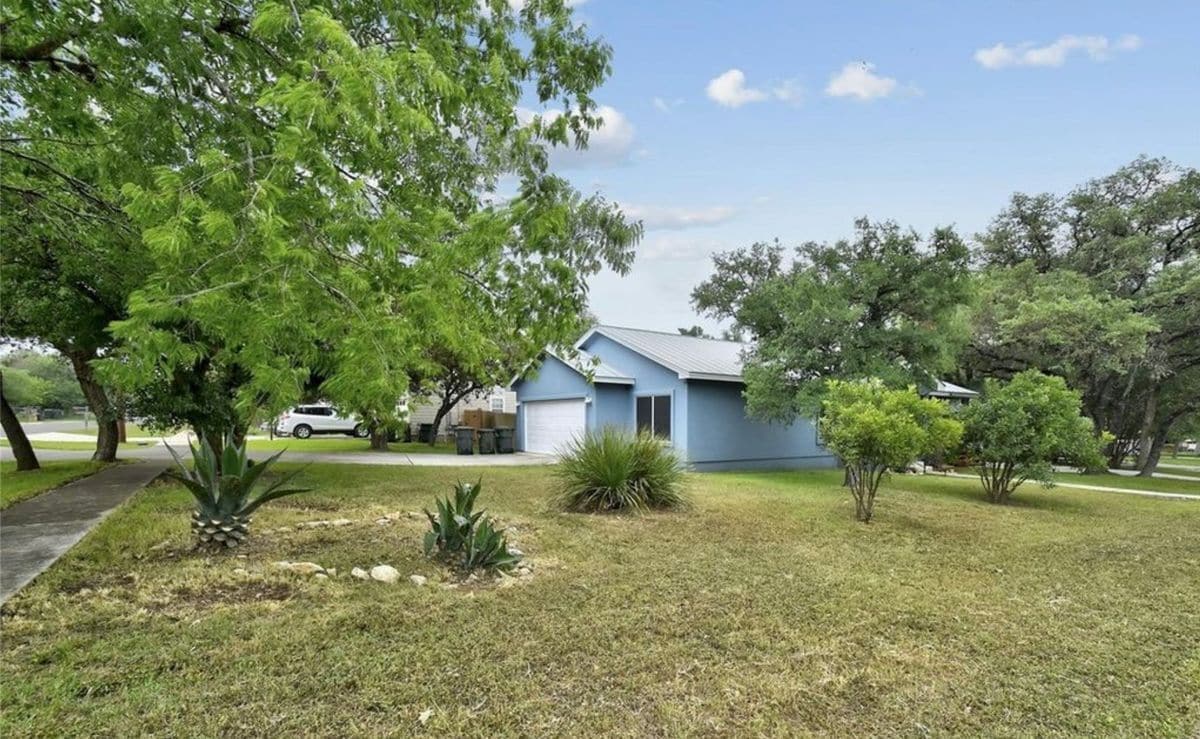 Building Photo - 622 Dartmouth Ave