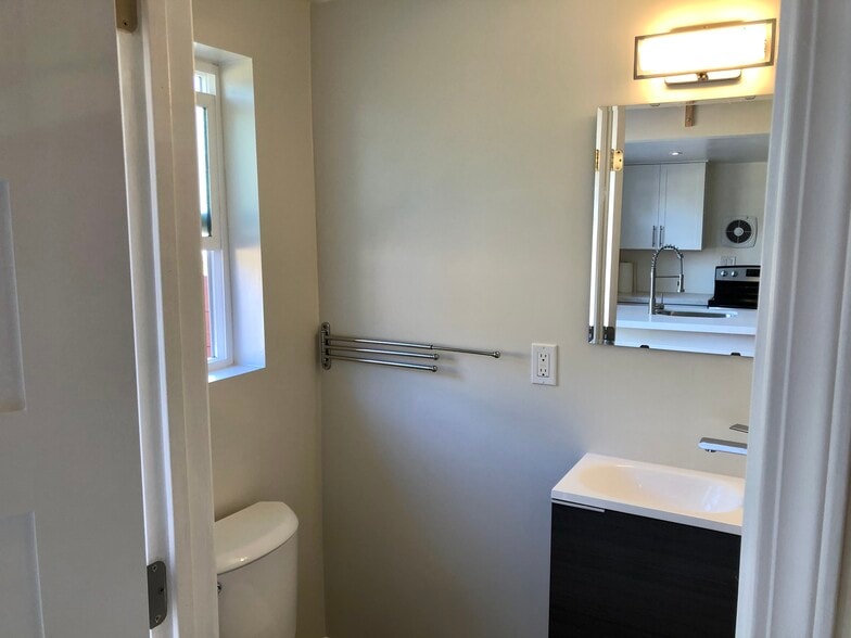 Bathroom - 4523 Acacia Ave