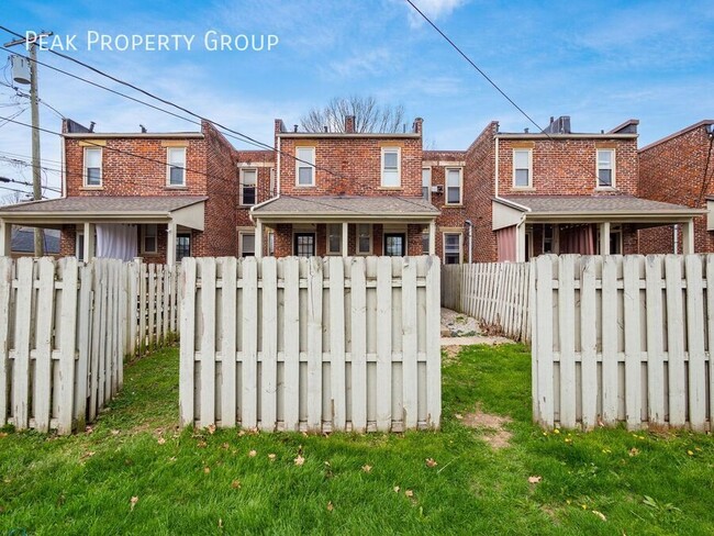 Building Photo - 1236 S Washington Ave