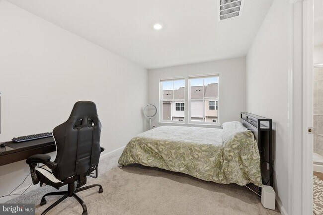 Building Photo - 336 Mineral Springs Rd