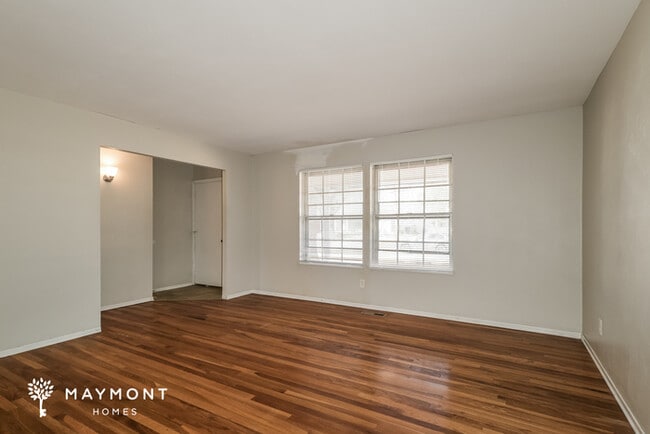Building Photo - 1814 Millshire Dr