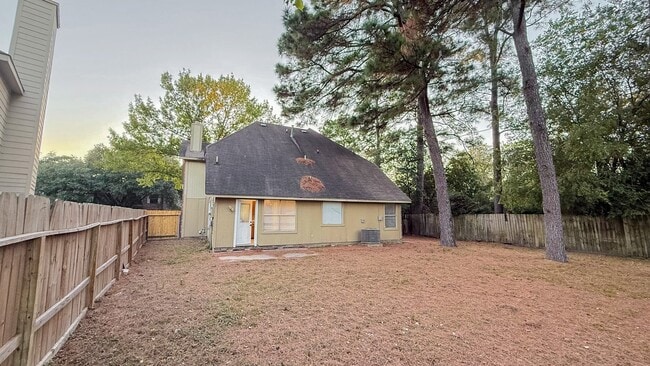 Building Photo - 17326 Harmony Hill Dr