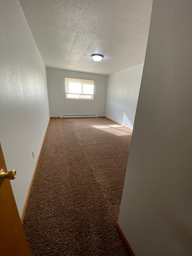 Building Photo - Sleepy Hollow Estates
