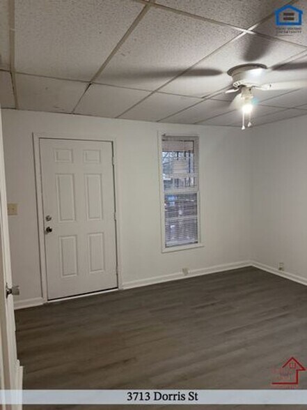 Building Photo - 3713 Dorris St