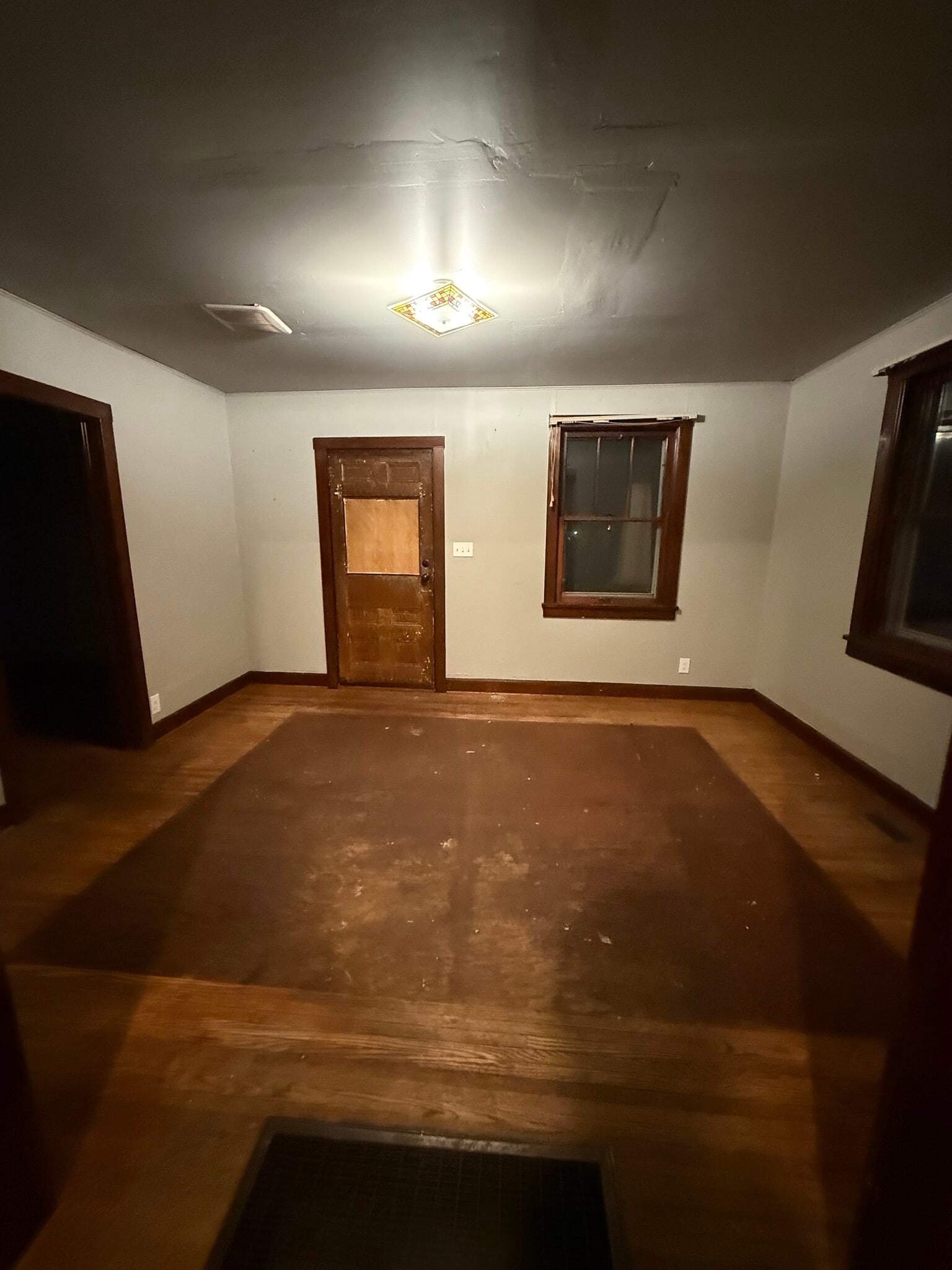 Building Photo - 610 E Henry St