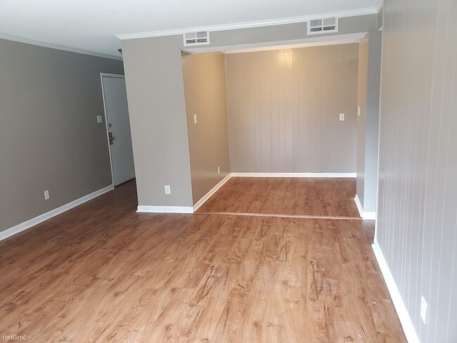 Primary Photo - Studio, 1 bath House - 2003 House Ave Apt 1