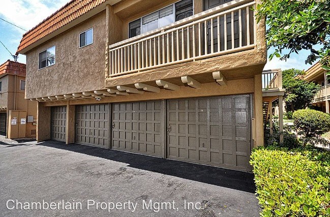 Building Photo - 1050 Chinquapin Ave