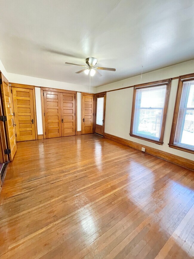 photo jul 15 2023, 11 53 21 am - Cross Apartments