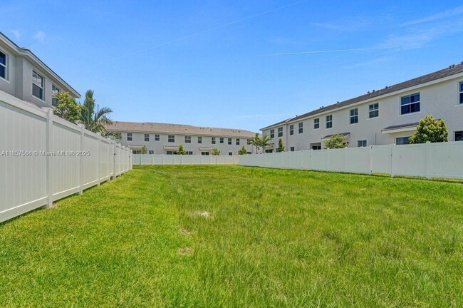 Building Photo - 133 SW 171st Ave