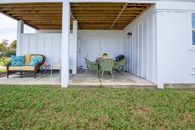 Building Photo - FURNISHED BEACH HOME  WITH UNOBSTRUCTED VIEWS OF THE ICW