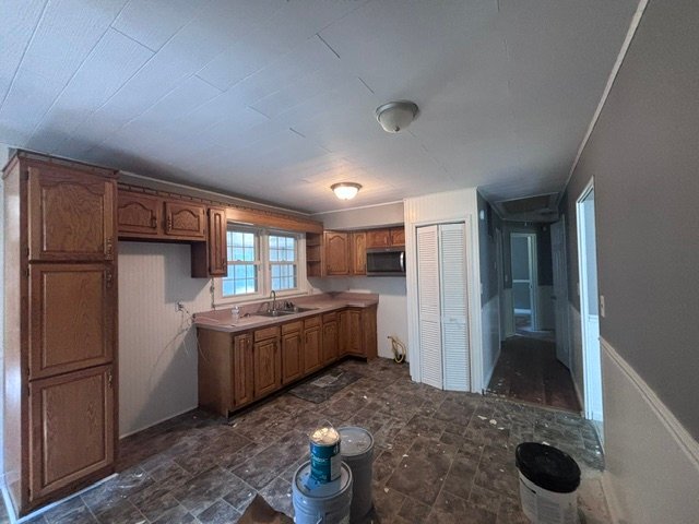 Building Photo - 814 Flicker Rd