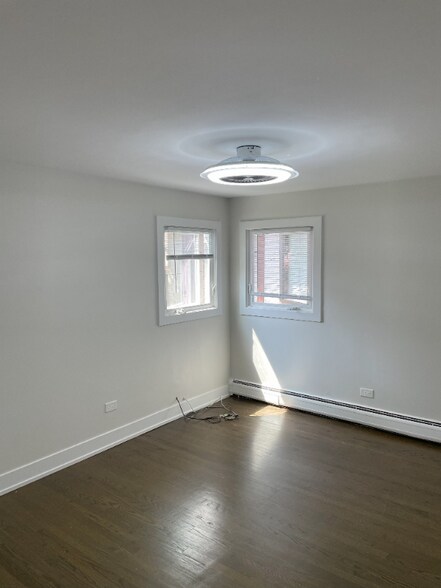 Building Photo - 3720 Ridgeland Ave