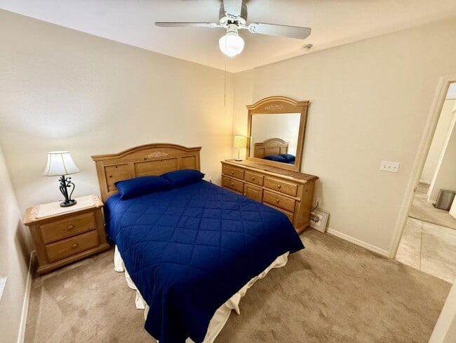 Building Photo - 1528 1/2 41st Ave N