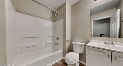 Building Photo - 11907 Alexandra Dr