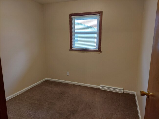Building Photo - 4556 Apple Orchard Ln