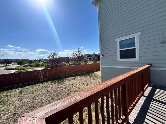 Building Photo - Spacious 5-Bedroom House with Large Fenced Yard