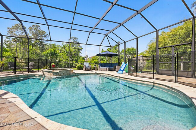 Building Photo - 24601 Deer Trace Dr