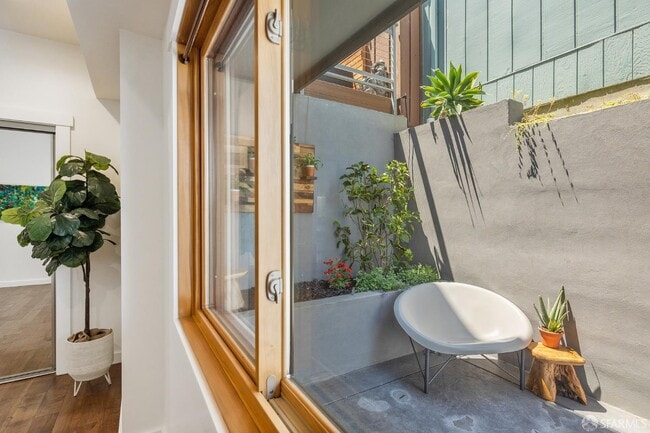 Building Photo - 316 Humboldt Rd