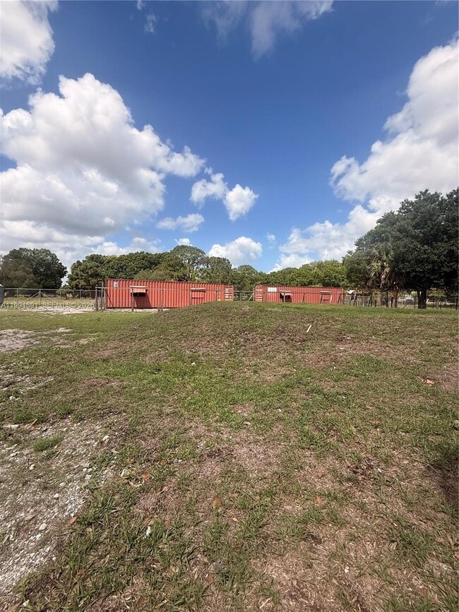 Building Photo - 820 N Trebol St
