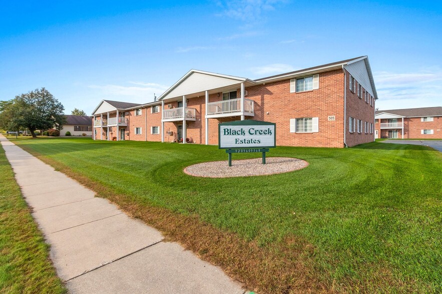 Interior Photo - Black Creek Estates