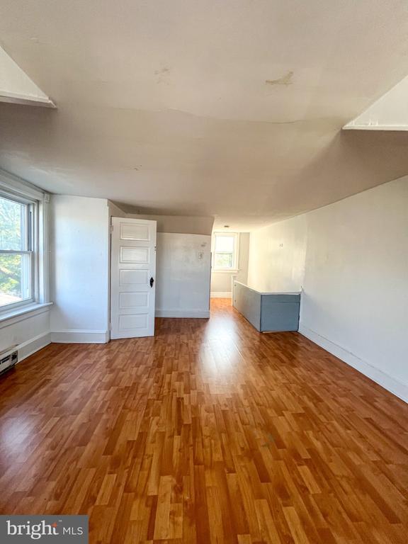 Building Photo - 151 Joan Terrace