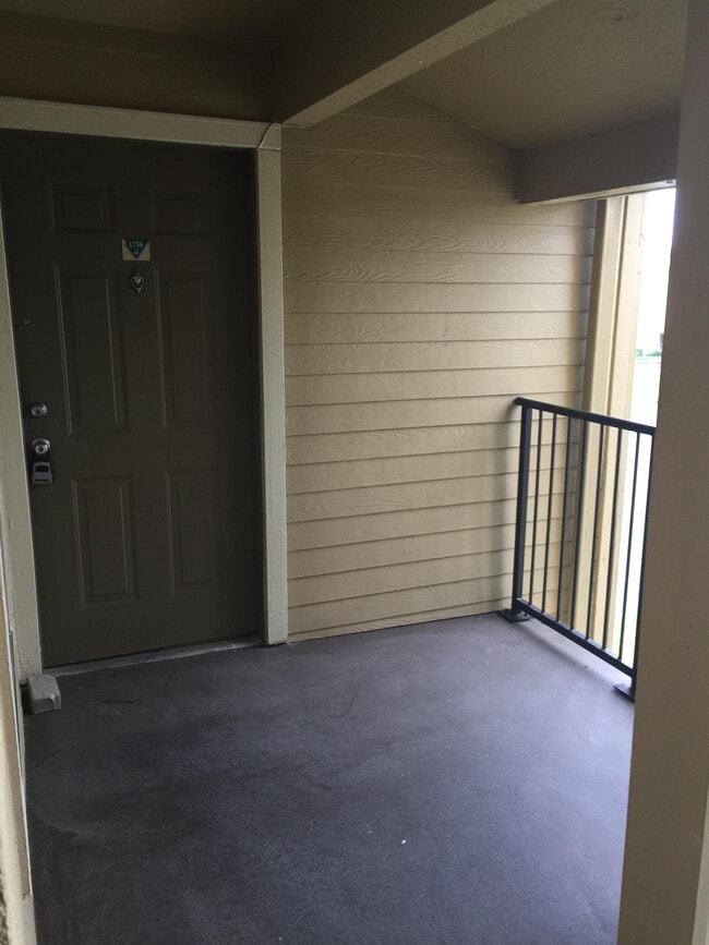 Building Photo - 2210 Grand Cayman Ct
