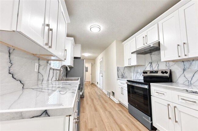 Building Photo - 1659 Almand Creek Dr SW