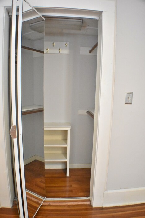 Building Photo - 2522 Blossom St