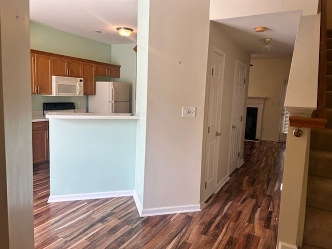 Building Photo - Townhome in Matthews