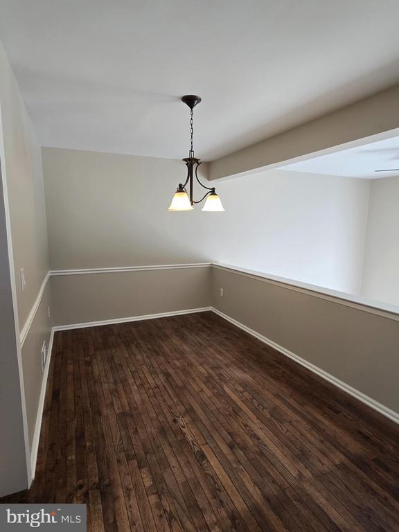 Building Photo - 18 Edinboro Cir