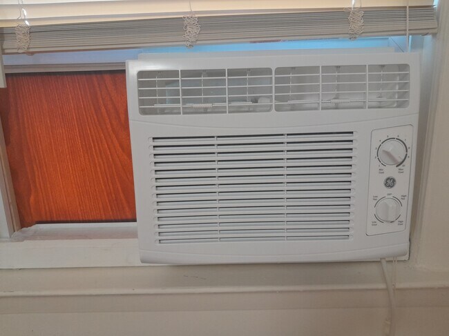 New Bedroom A/C - 8001 Langdale St