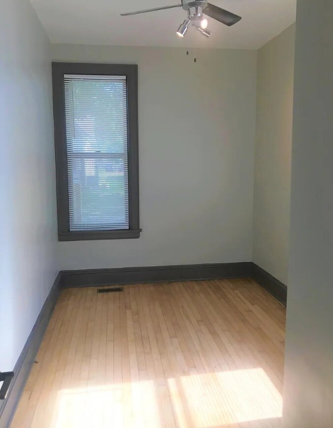 Building Photo - 3163 S Clement Ave
