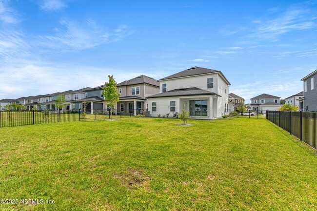Building Photo - 535 Silver Landing Dr