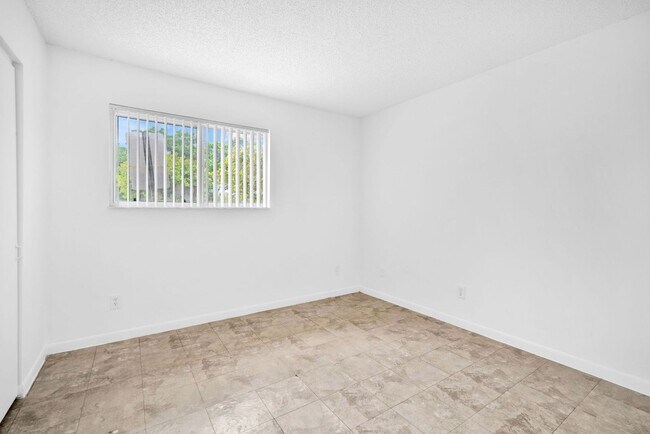 Building Photo - SINGER USA LLC