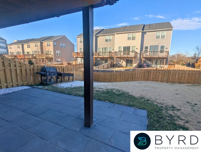 Building Photo - 1325 Claytor Ln