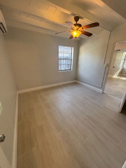 Building Photo - 511 51st St