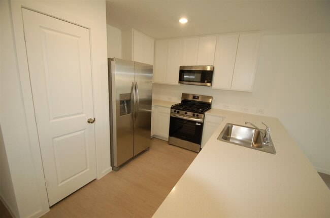 Building Photo - 16130 Rustic Prairie Dr