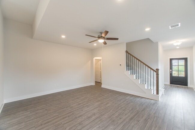 Building Photo - 10539 Preserve Wy