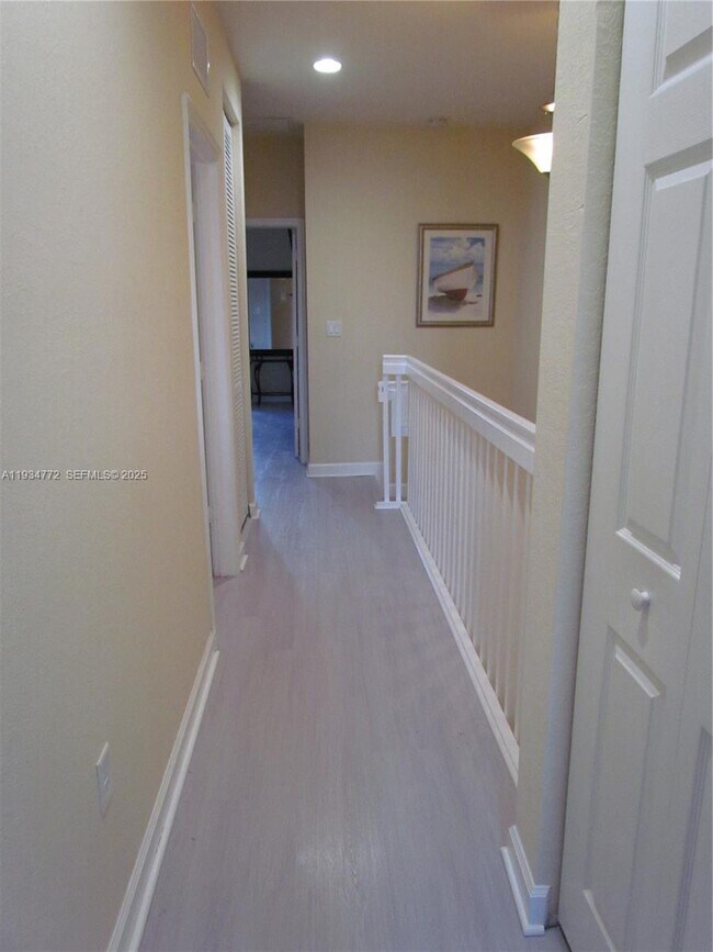 Building Photo - 11564 SW 151 Ave