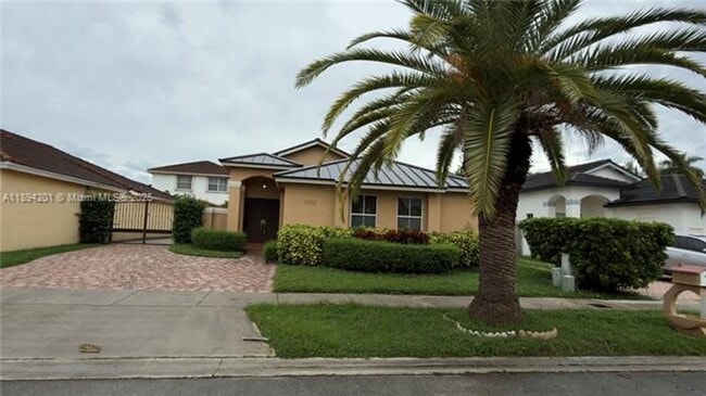 Building Photo - 1070 NW 129th Pl