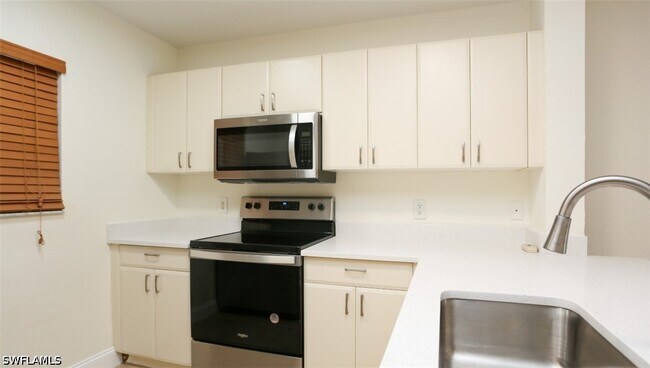 Building Photo - 4455 Botanical Pl Cir