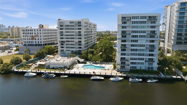 Building Photo - 1160 N Federal Hwy