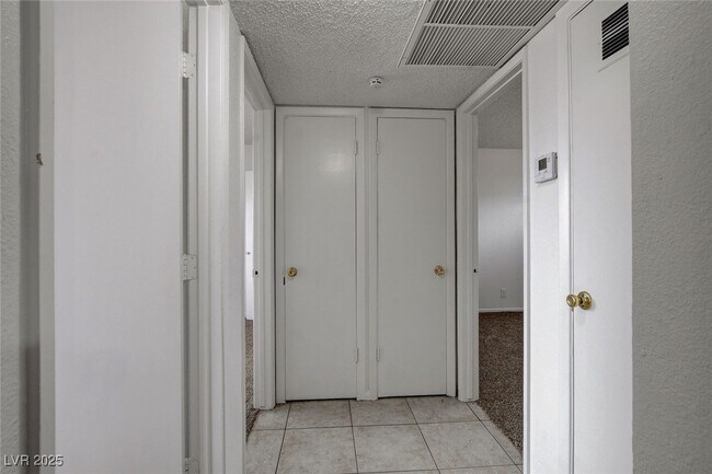 Building Photo - 6453 Bannock Way