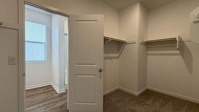 Building Photo - 26654 Indigo Way